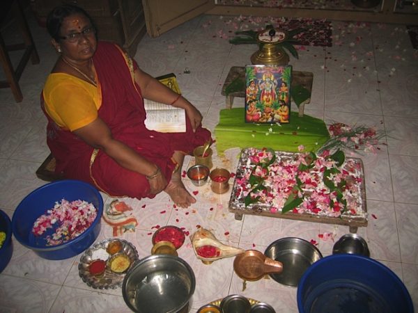 ashram-elke-dag-puja